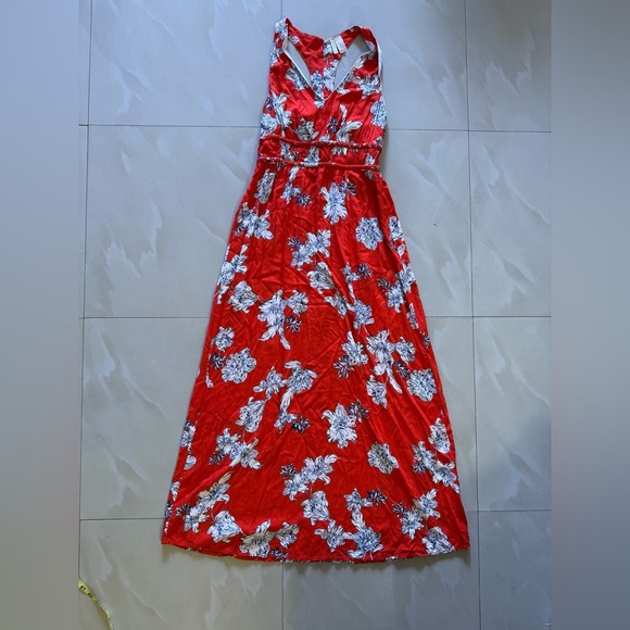 Japna red floral maxi dress  small area at back and bottom elastic wais  long L - Picture 16 of 16